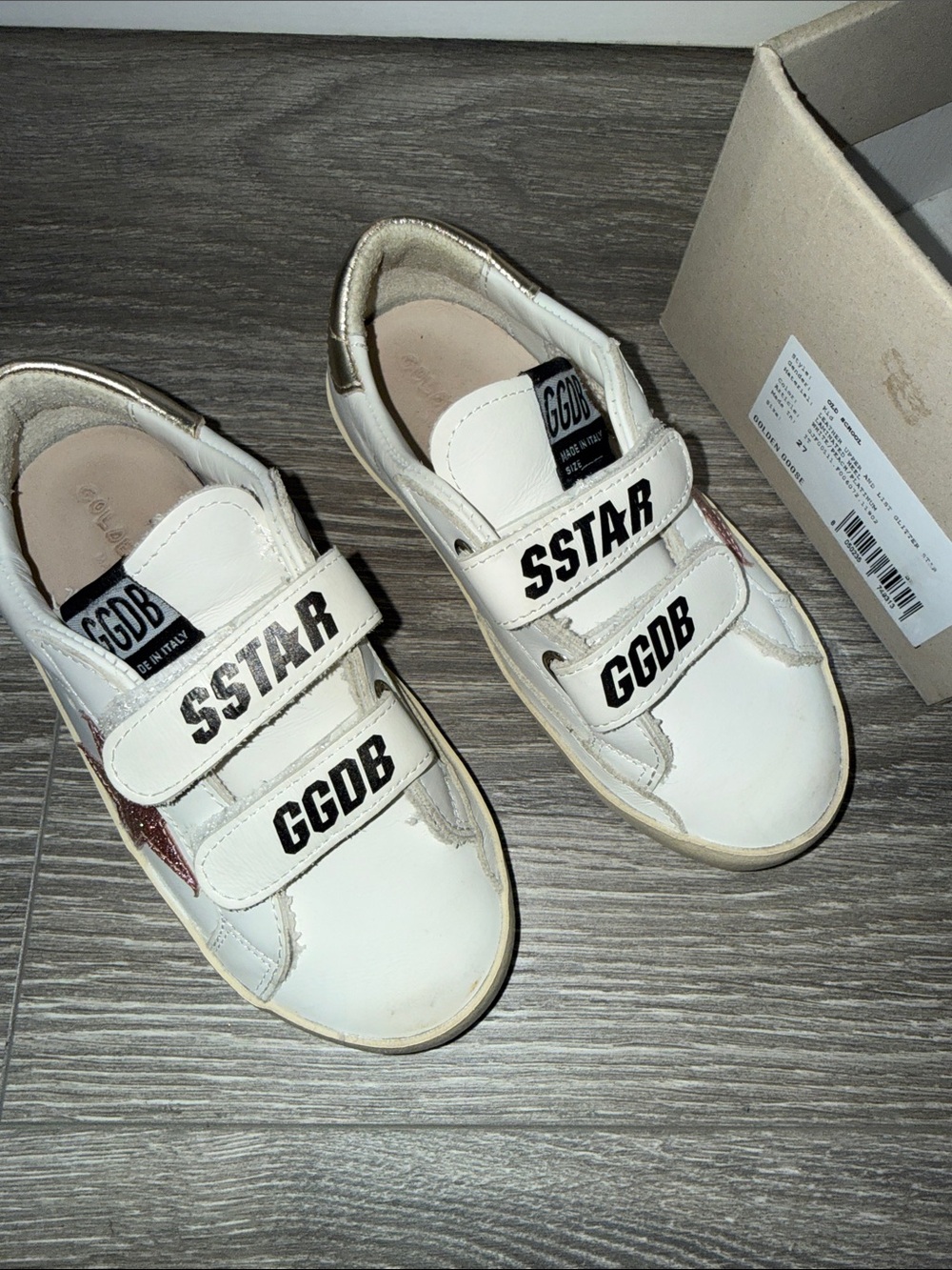 Golden Goose Kids White Sneakers with Pink Star and Gold Heel